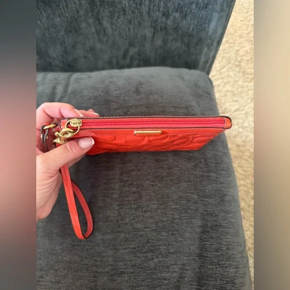 Coach authentic Papaya Orange Embossed Patent leather with hang tag - Picture 6 of 8